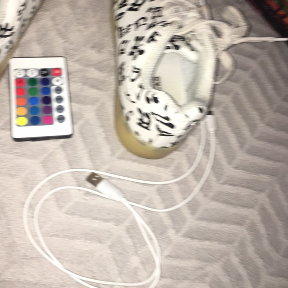 Rechargeable LED Sneakers - Picture 7 of 7